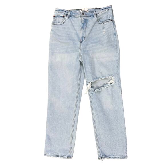 Abercrombie & Fitch Ultra High Rise 90s Straight Jeans Light Destructed Wash - Picture 2 of 9